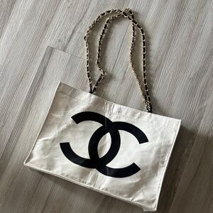 Classic White and Black Tote